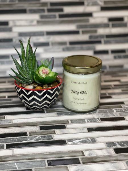 Petty Chic Candle